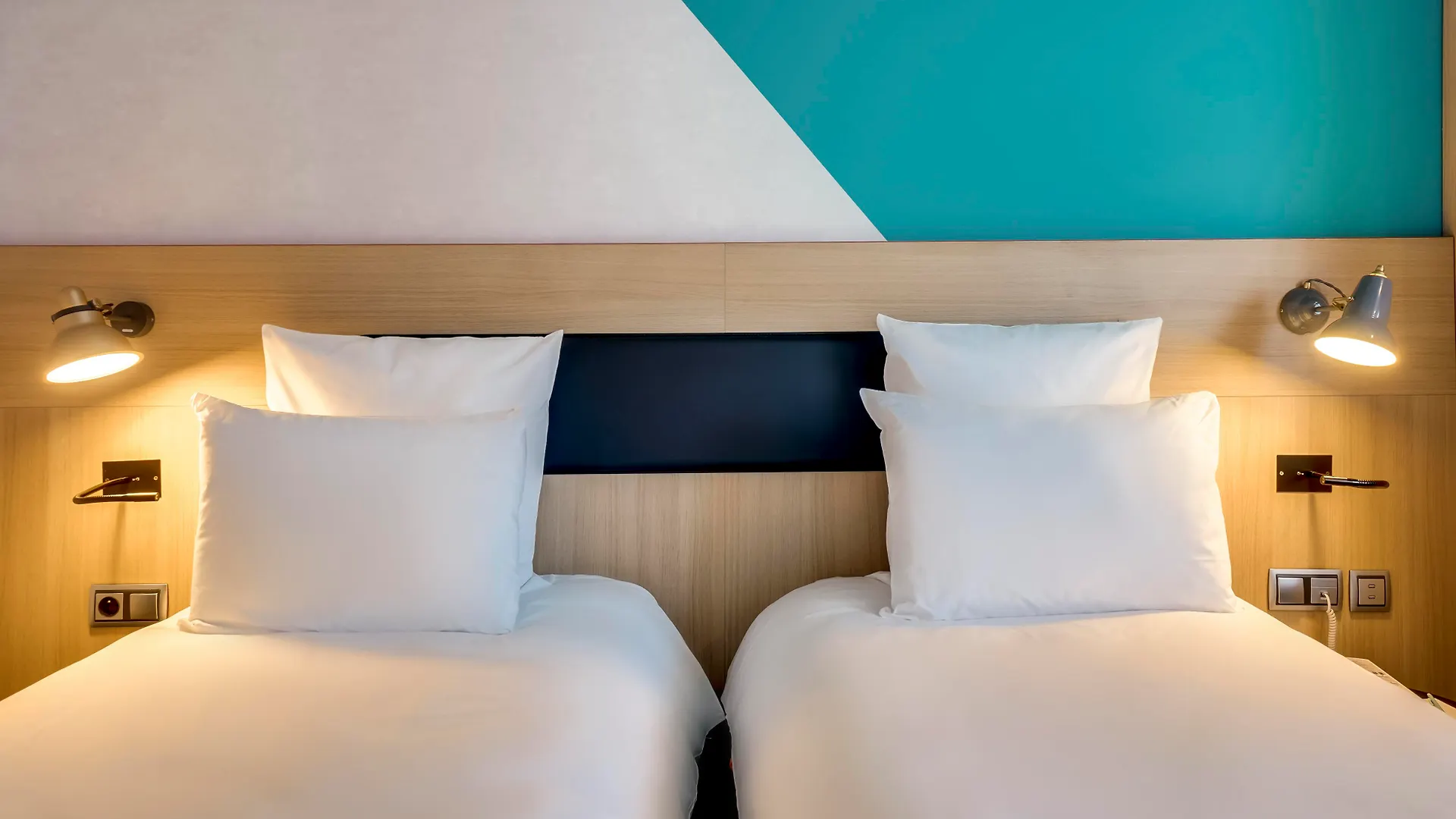 Hotel Mercure Gare De Lyon Tgv 4*