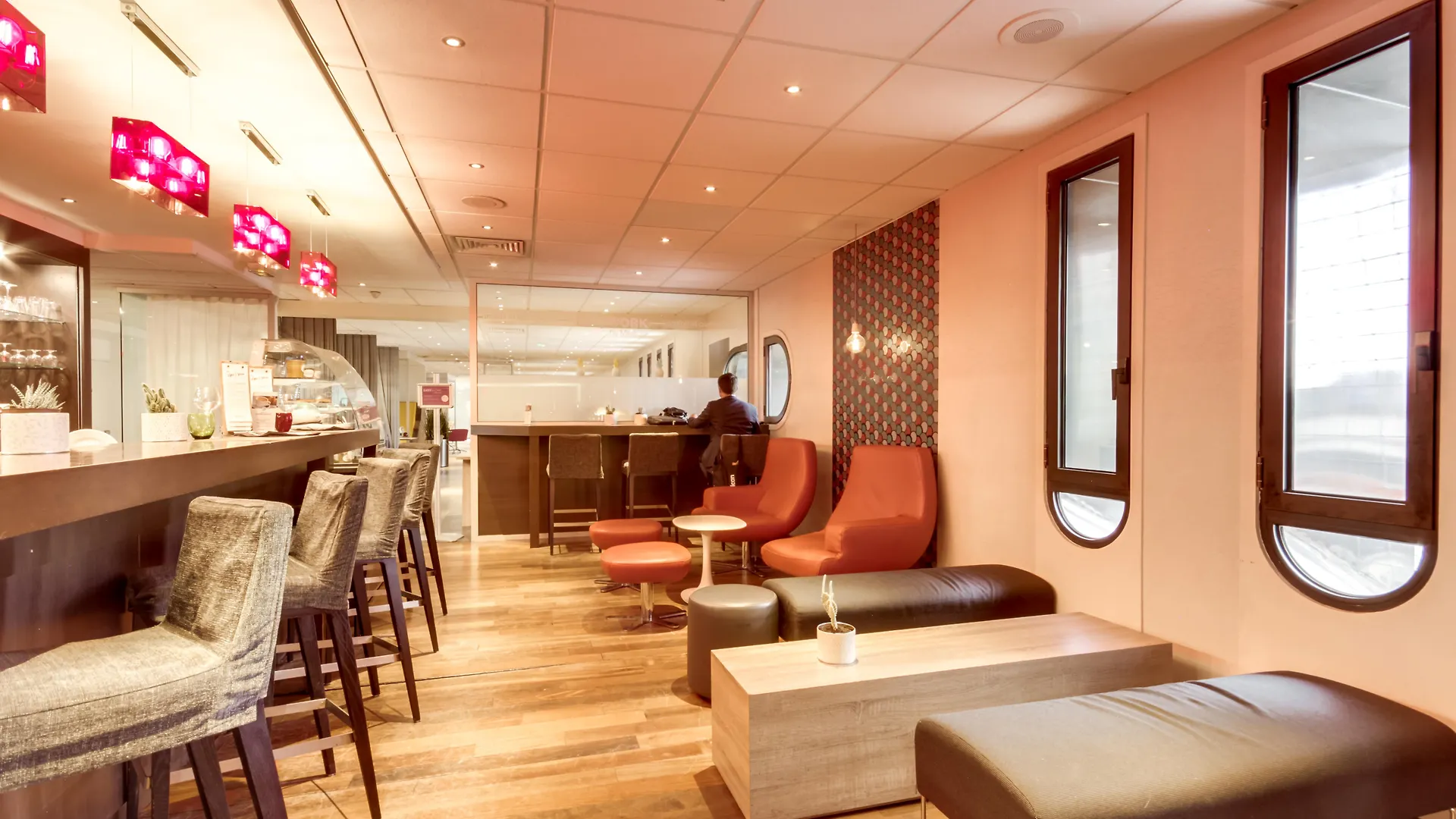 Mercure Gare De Lyon Tgv Hotel